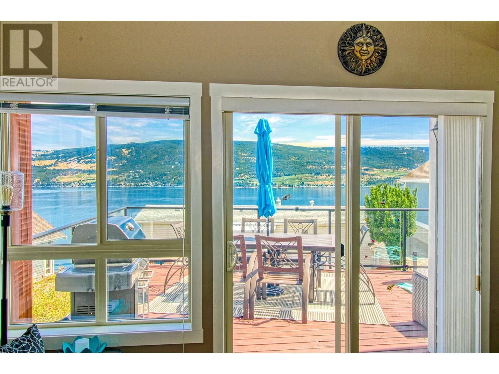 KELOWNA, British Columbia, V1Z 3R8, CA, 3 Bedrooms Bedrooms, ,2 BathroomsBathrooms,Residential,For Sale,1892697