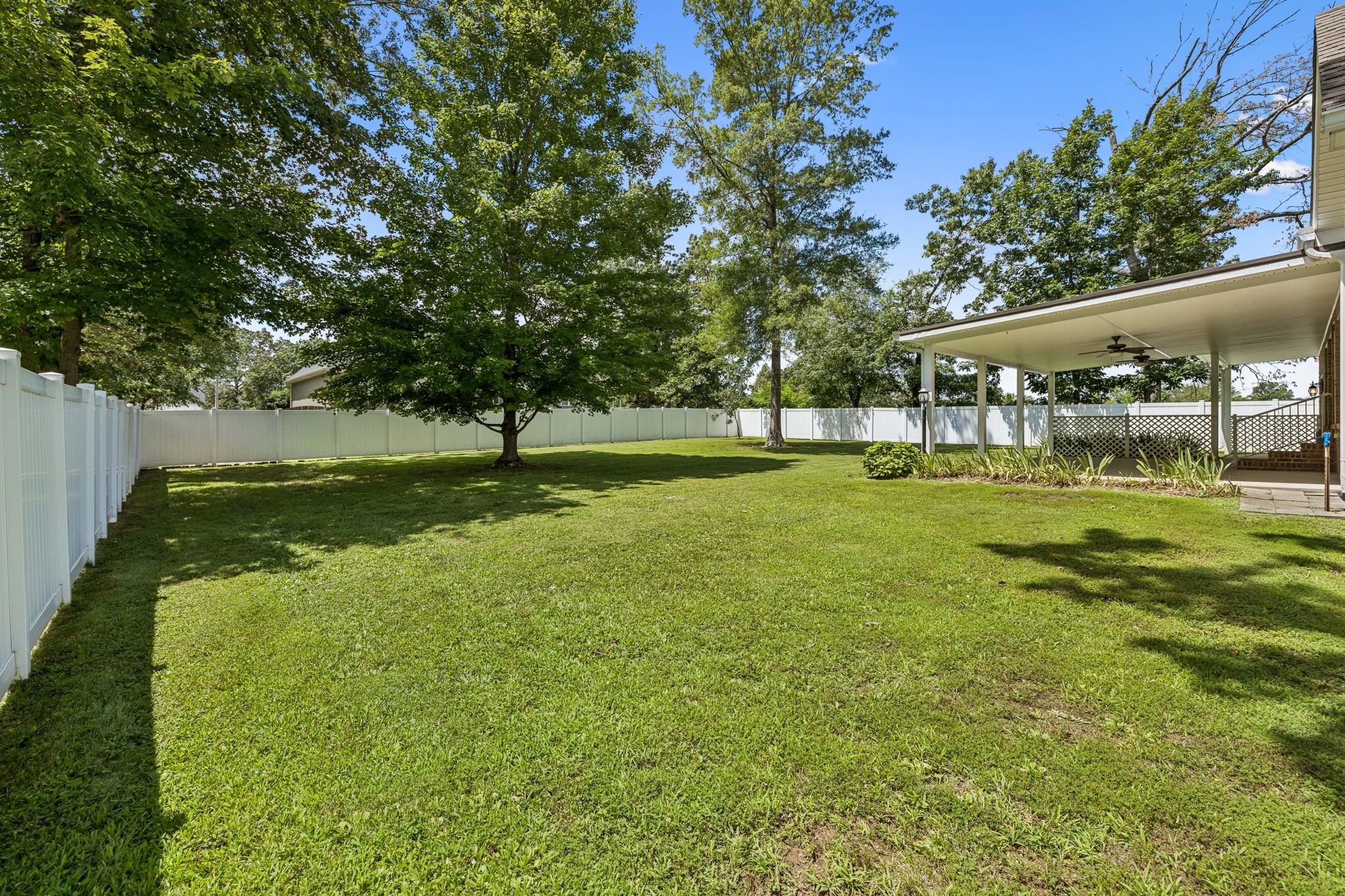 Manchester, Tennessee, 37355, United States, 4 Bedrooms Bedrooms, ,4 BathroomsBathrooms,Residential,For Sale,1937167