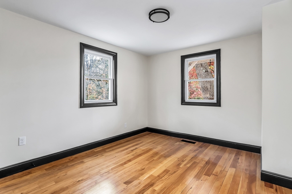 Billerica, Massachusetts, 01821, United States, 4 Bedrooms Bedrooms, ,3 BathroomsBathrooms,Residential,For Sale,1980011