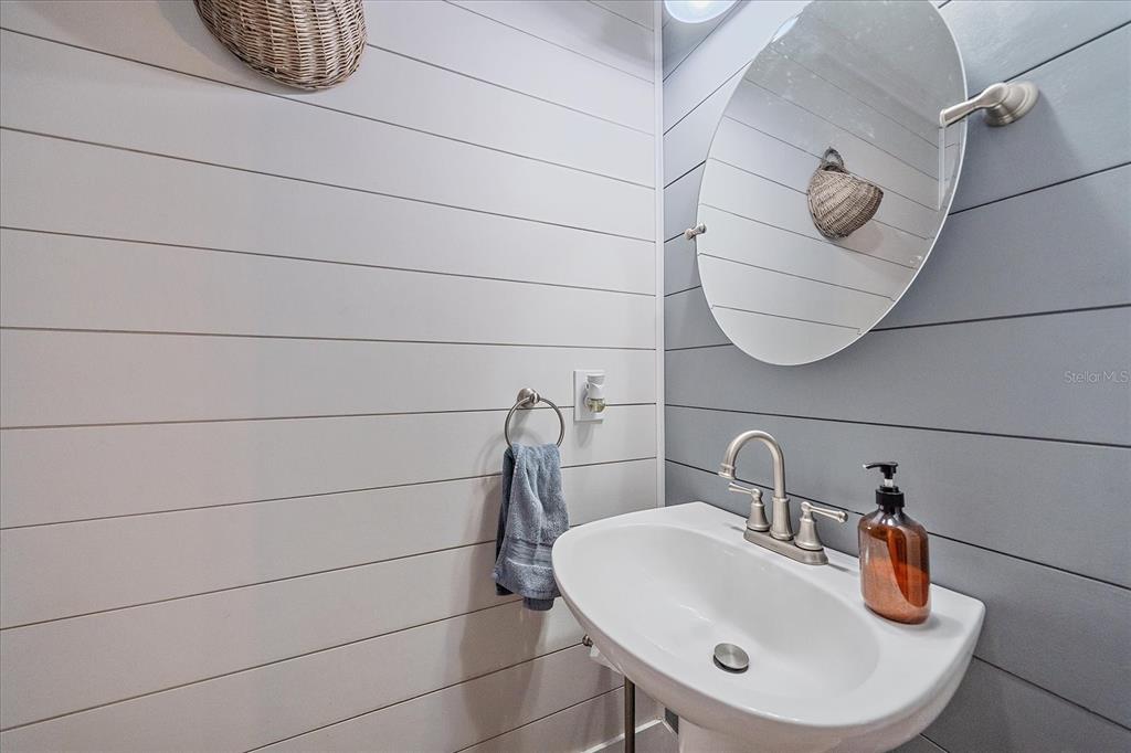 Bradenton, Florida, 34212, United States, 4 Bedrooms Bedrooms, ,3 BathroomsBathrooms,Residential,For Sale,1987592