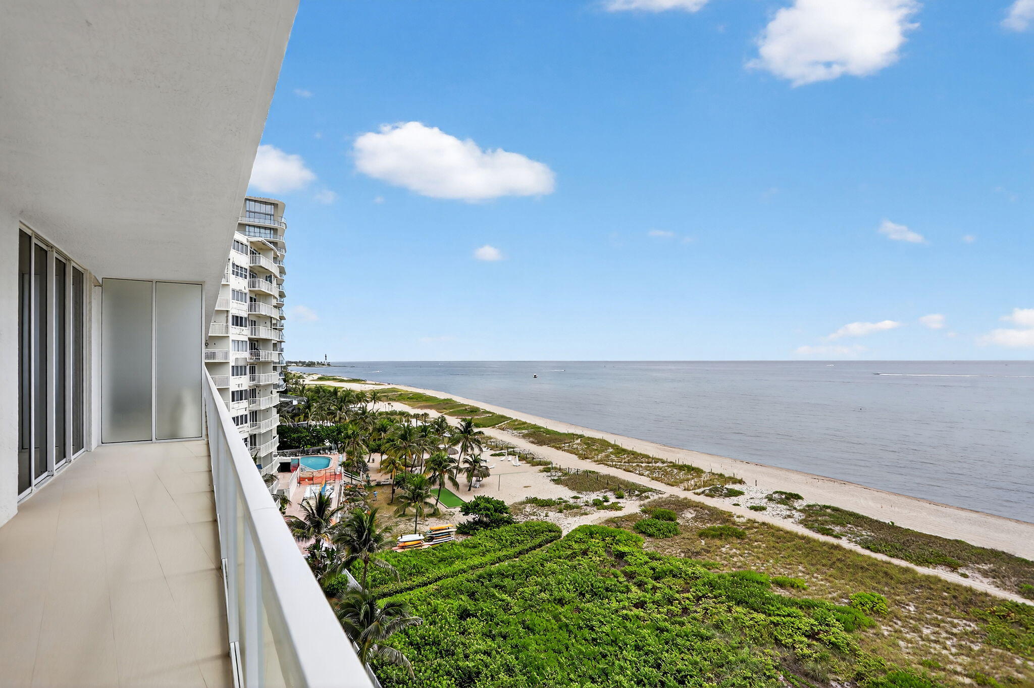 Pompano Beach, Florida, 33062, United States, 3 Bedrooms Bedrooms, ,5 BathroomsBathrooms,Residential,For Sale,1850306