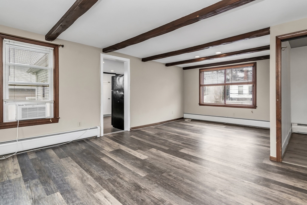 Haverhill, Massachusetts, 01830, United States, 5 Bedrooms Bedrooms, ,3 BathroomsBathrooms,Residential,For Sale,1990407