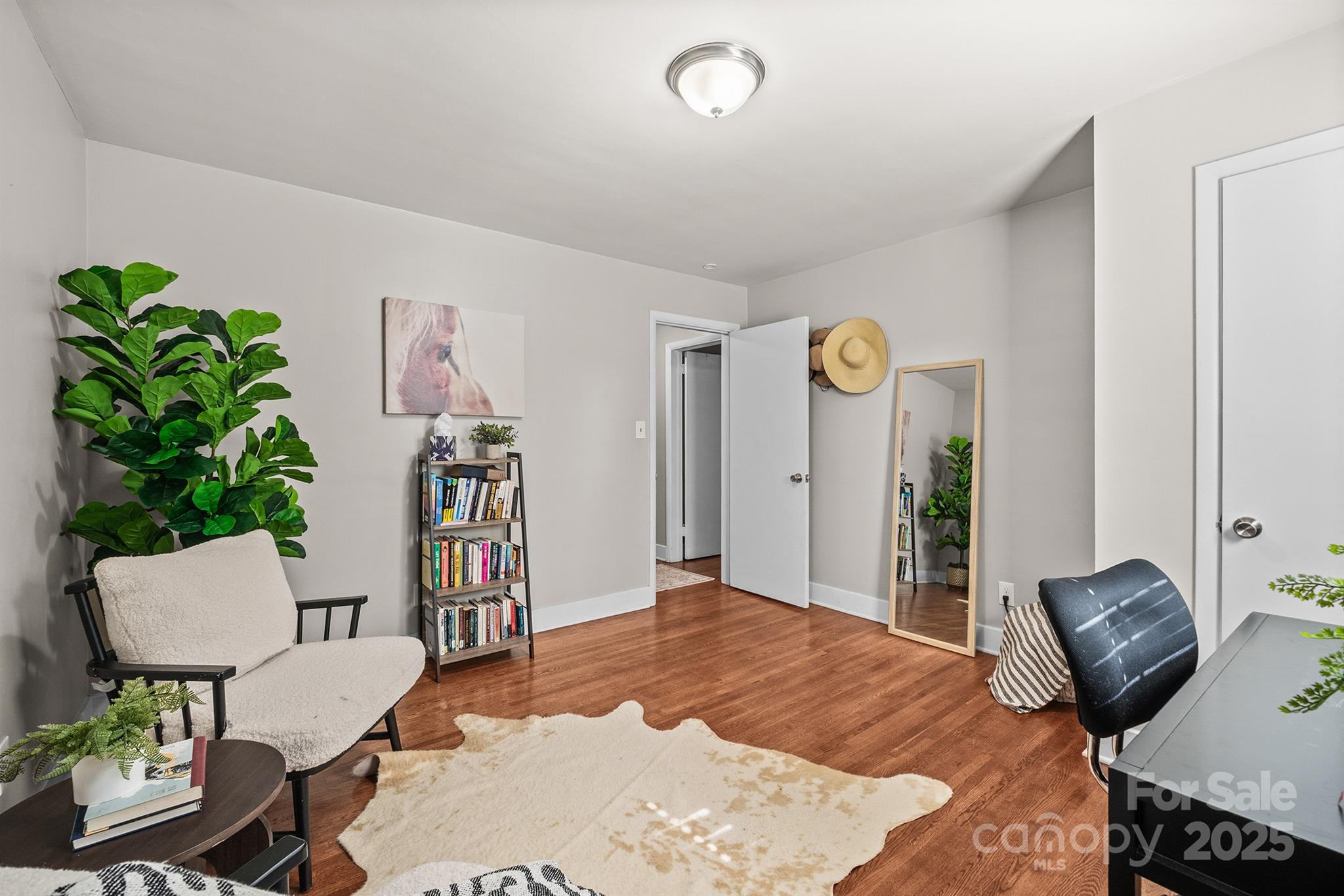 Charlotte, North Carolina, 28210, United States, 3 Bedrooms Bedrooms, ,2 BathroomsBathrooms,Residential,For Sale,1950475