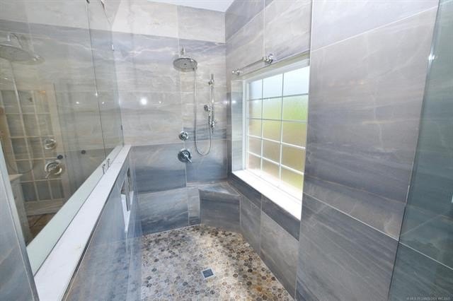 Tahlequah, Oklahoma, 74464, United States, 5 Bedrooms Bedrooms, ,5 BathroomsBathrooms,Residential,For Sale,1977859