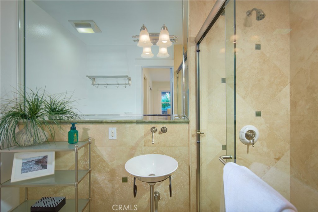 Laguna Beach, California, 92651, United States, 8 Bedrooms Bedrooms, ,8 BathroomsBathrooms,Residential,For Sale,1993207