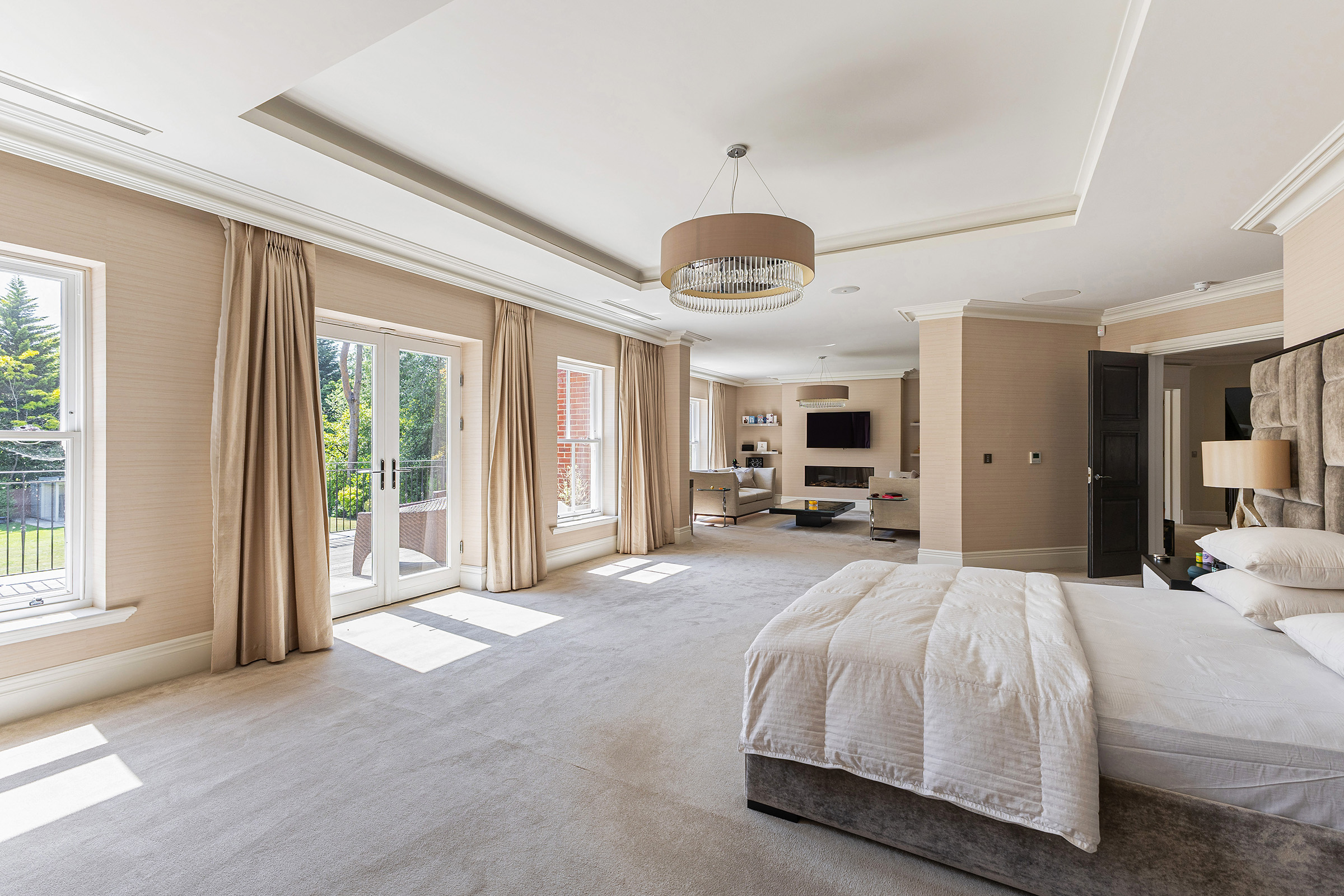  A Magnificent Contemporary Mansion in Ascot - 物件實景