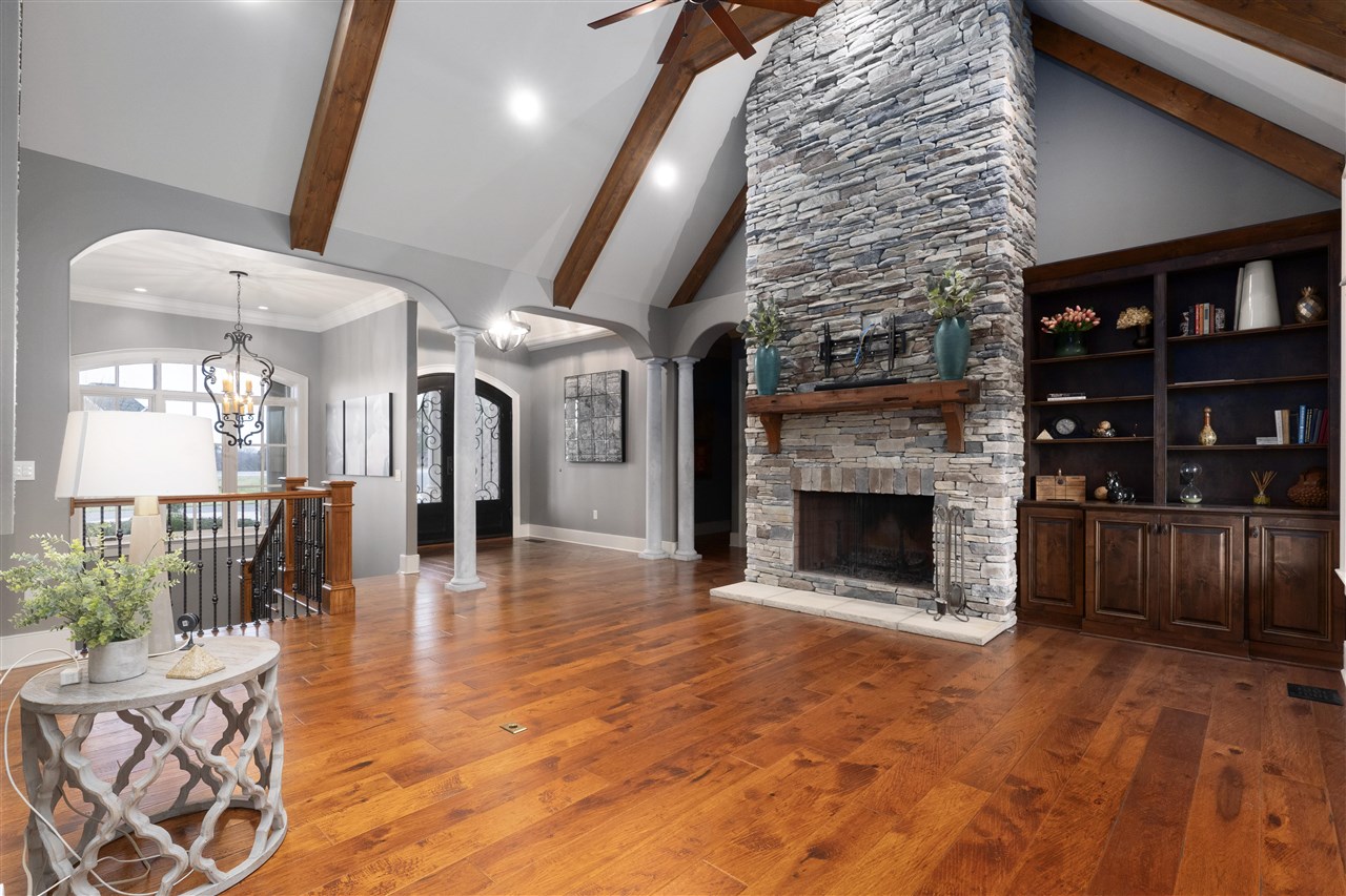 Bowling Green, Kentucky, 42103, United States, 5 Bedrooms Bedrooms, ,5 BathroomsBathrooms,Residential,For Sale,1986458