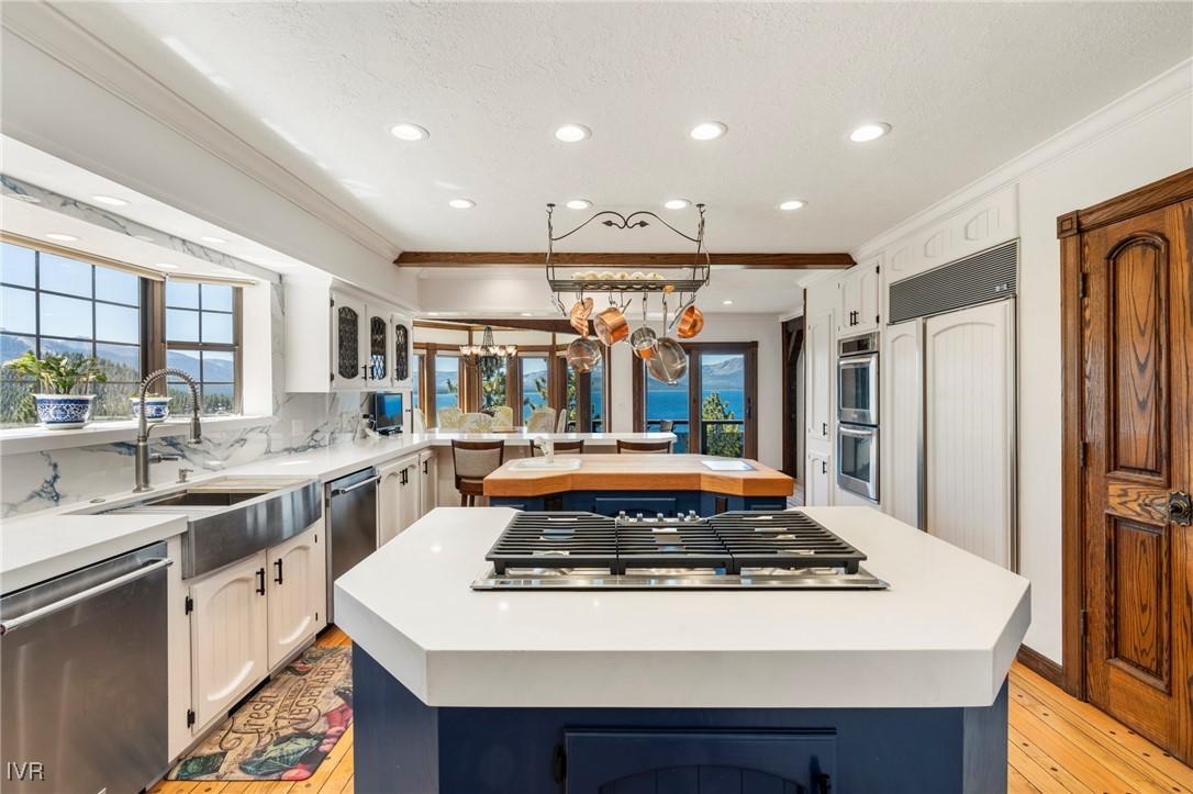 Zephyr Cove, Nevada, 89448, United States, 5 Bedrooms Bedrooms, ,7 BathroomsBathrooms,Residential,For Sale,1902790