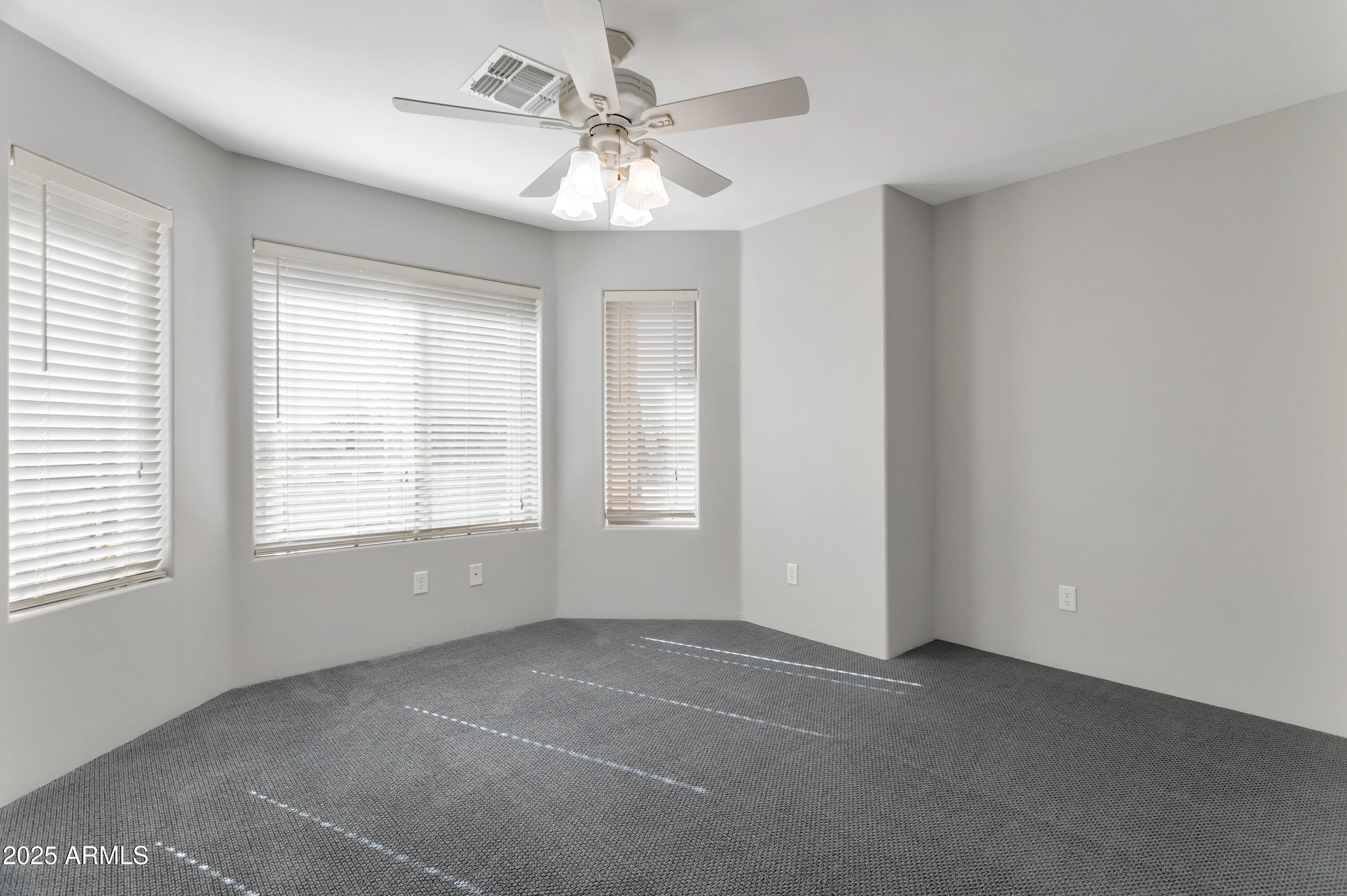 Phoenix, Arizona, 85086, United States, 4 Bedrooms Bedrooms, ,2 BathroomsBathrooms,Residential,For Sale,1988949