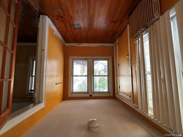 Jamaica, New York, 11435, United States, 3 Bedrooms Bedrooms, ,2 BathroomsBathrooms,Residential,For Sale,1913116