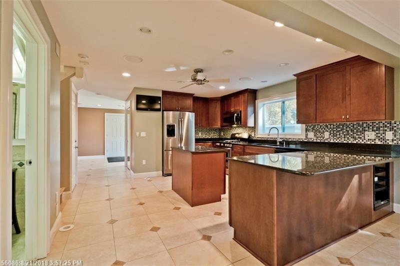 Biddeford, Maine, 04005, United States, ,4 BathroomsBathrooms,Residential,For Sale,1918755