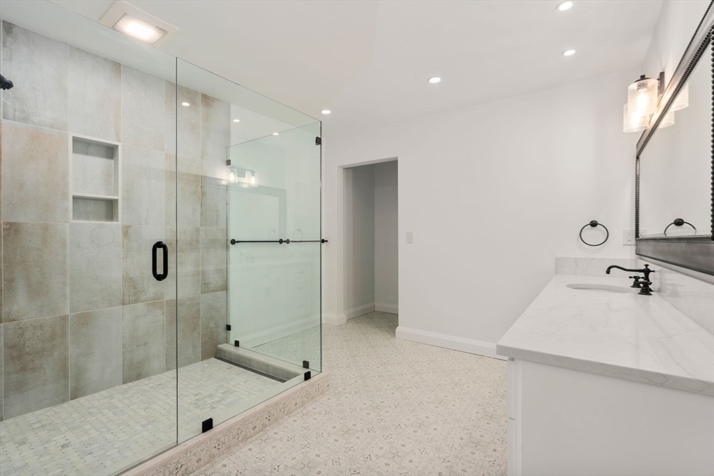 Wellesley, Massachusetts, 02482, United States, 9 Bedrooms Bedrooms, ,10 BathroomsBathrooms,Residential,For Sale,1804241