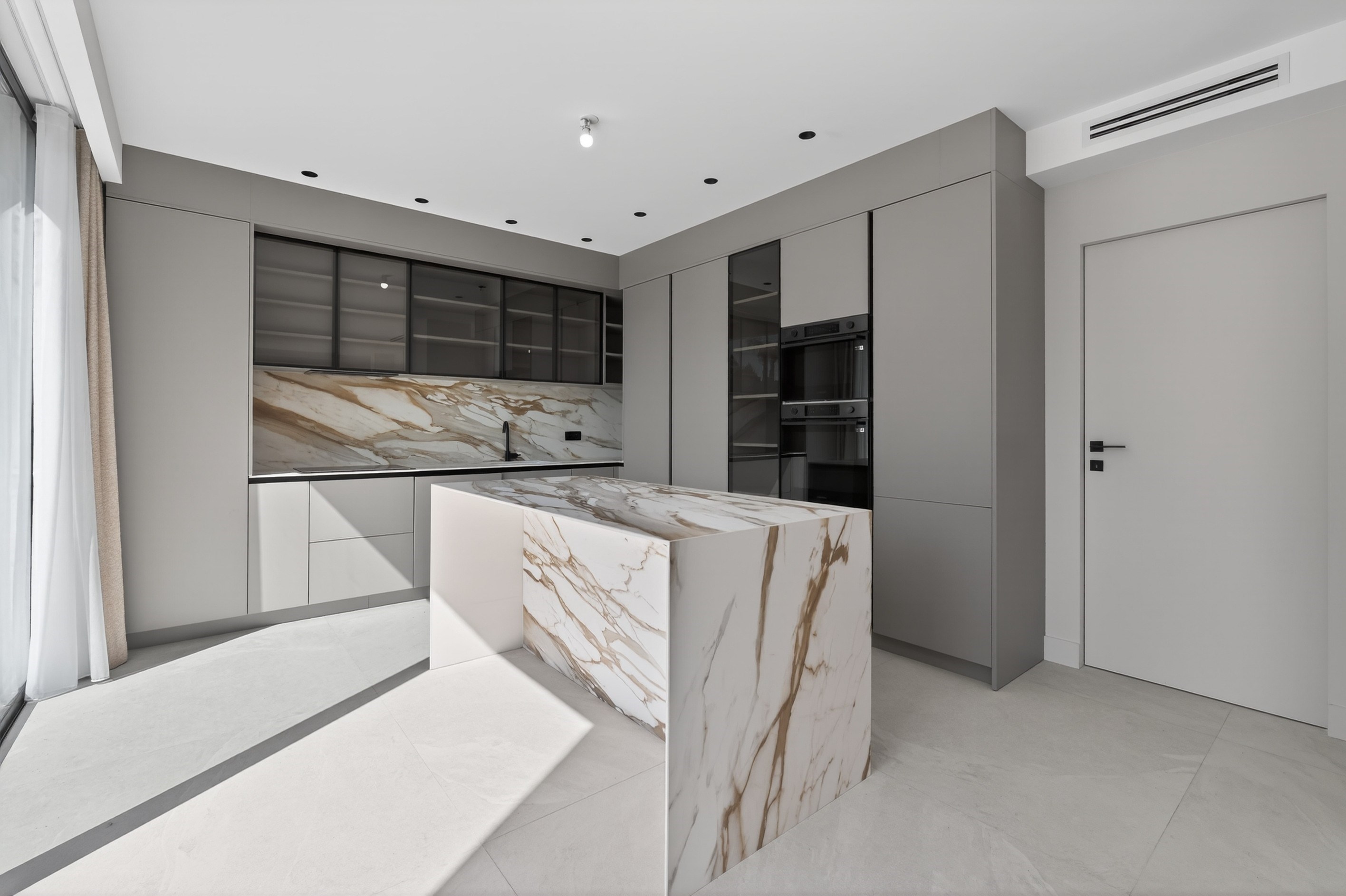  Mouans-Sartoux contemporary villa 280 sqm built in 2021 with pool near Valbonne - 物件實景