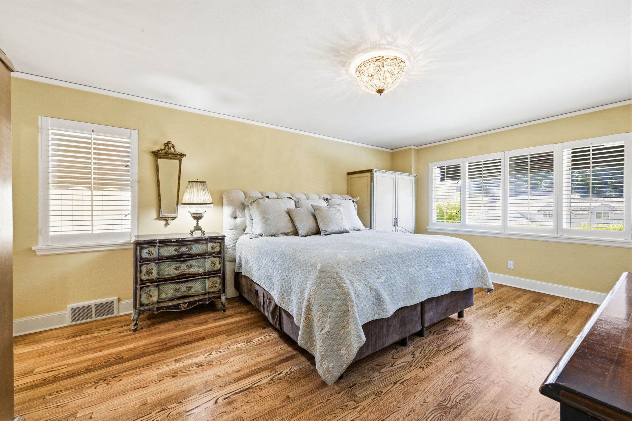  1637 Broadmoor Dr E, Seattle, WA 98112 - 物件實景