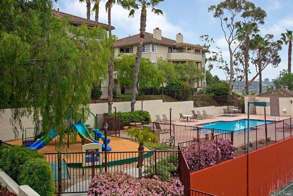 Oceanside, California, 92056, United States, 2 Bedrooms Bedrooms, ,2 BathroomsBathrooms,Residential,For Sale,1958982