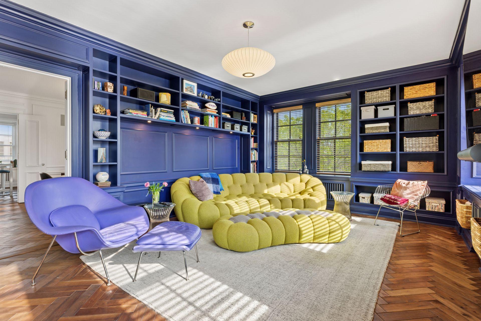 Minneapolis, Minnesota, 55403, United States, 2 Bedrooms Bedrooms, ,2 BathroomsBathrooms,Residential,For Sale,1926216