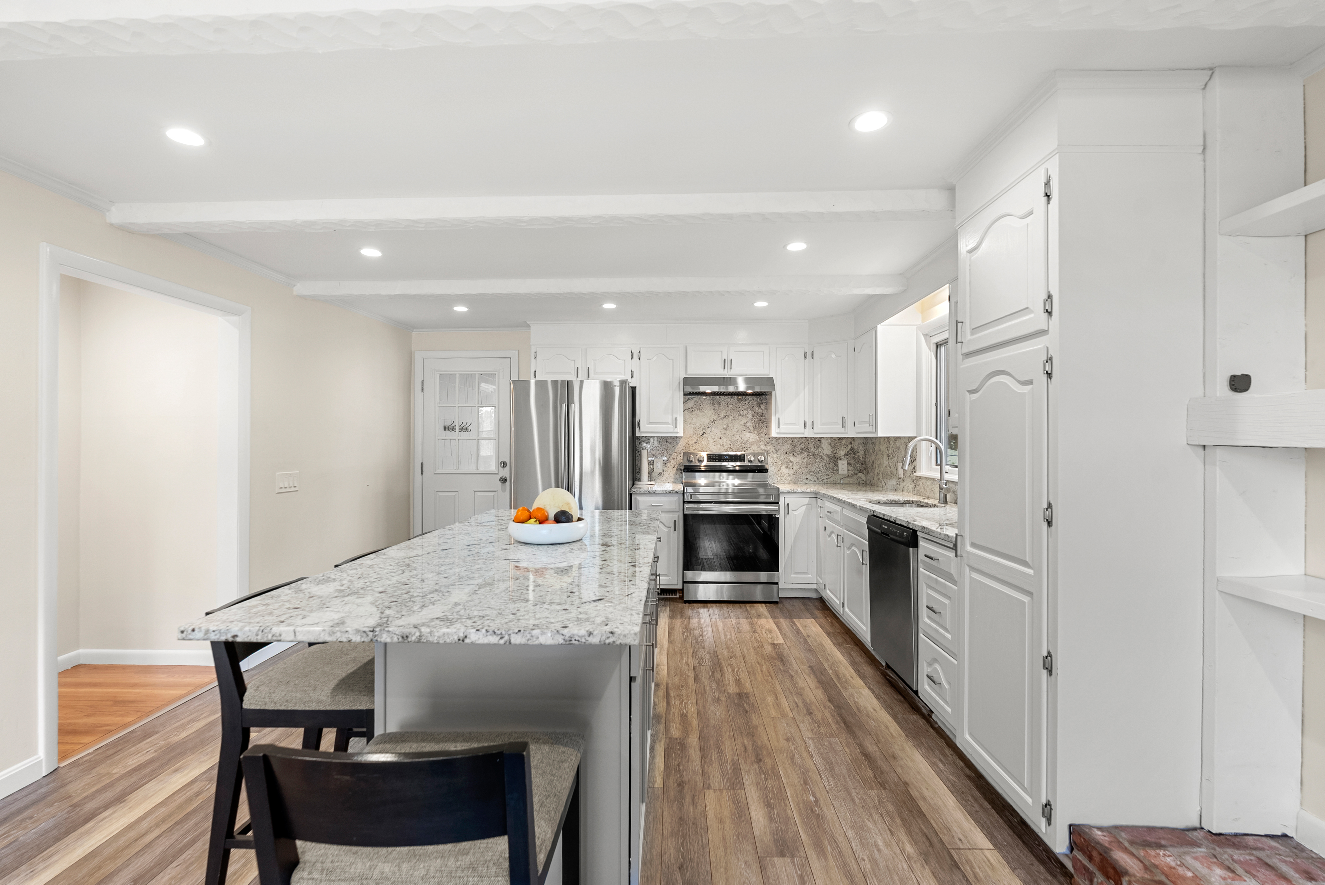  50 Main Street, Medway, MA, 02053 - 物件實景