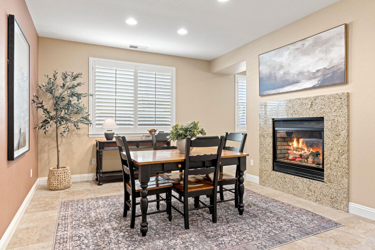 El Dorado Hills, California, 95762, United States, 4 Bedrooms Bedrooms, ,3 BathroomsBathrooms,Residential,For Sale,1925996