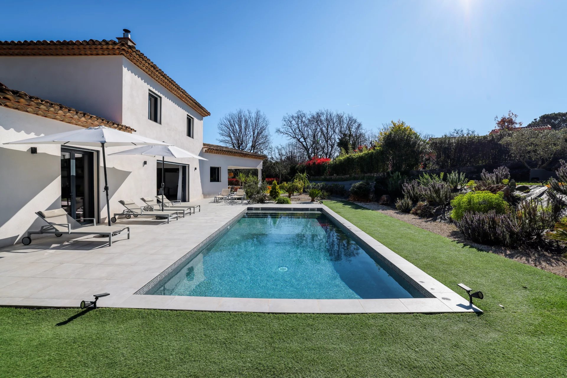 Peymeinade, Provence-Alpes-Côte d’Azur, 06530, FR, 5 Bedrooms Bedrooms, ,4 BathroomsBathrooms,Residential,For Sale,1758685