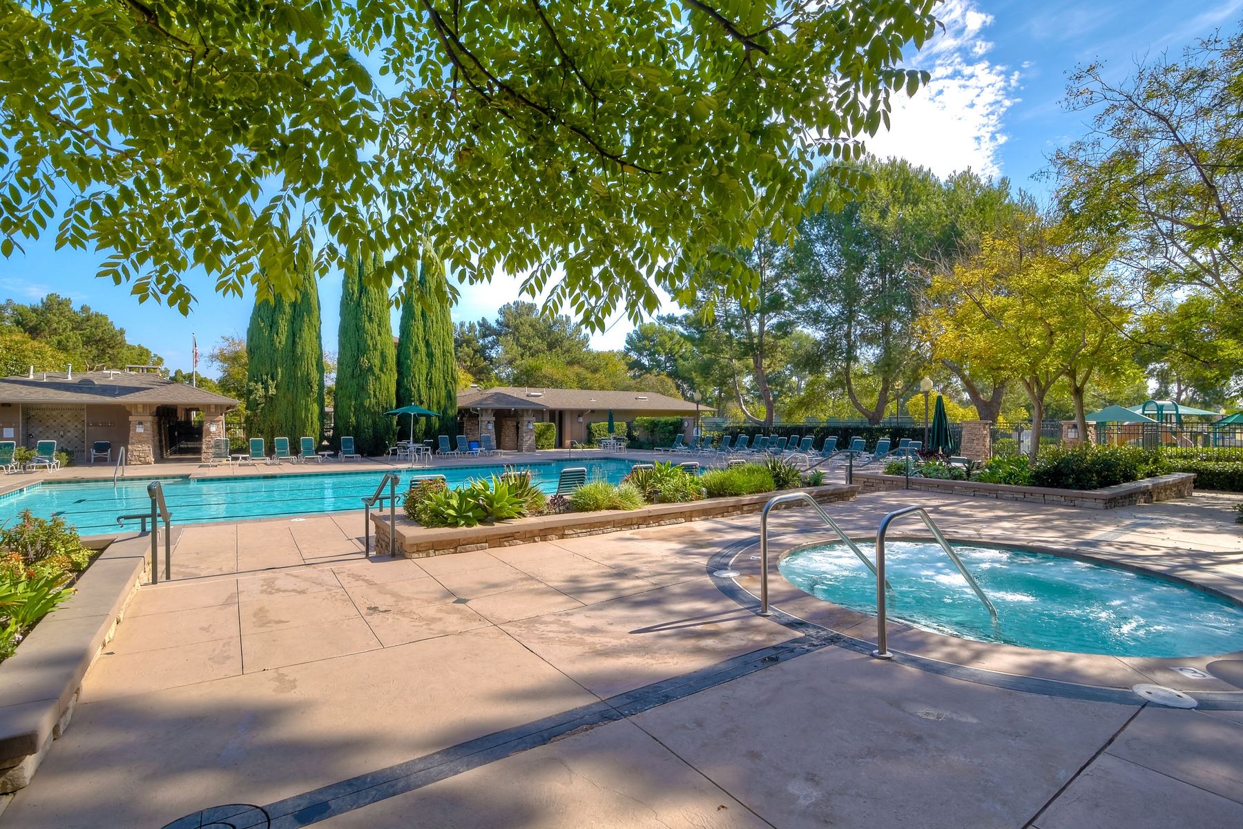 San Diego, California, 92123, United States, 3 Bedrooms Bedrooms, ,2 BathroomsBathrooms,Residential,For Sale,1914206