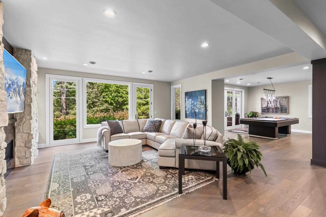 Wayzata, Minnesota, 55391, United States, 4 Bedrooms Bedrooms, ,1 BathroomBathrooms,Residential,For Sale,1999686