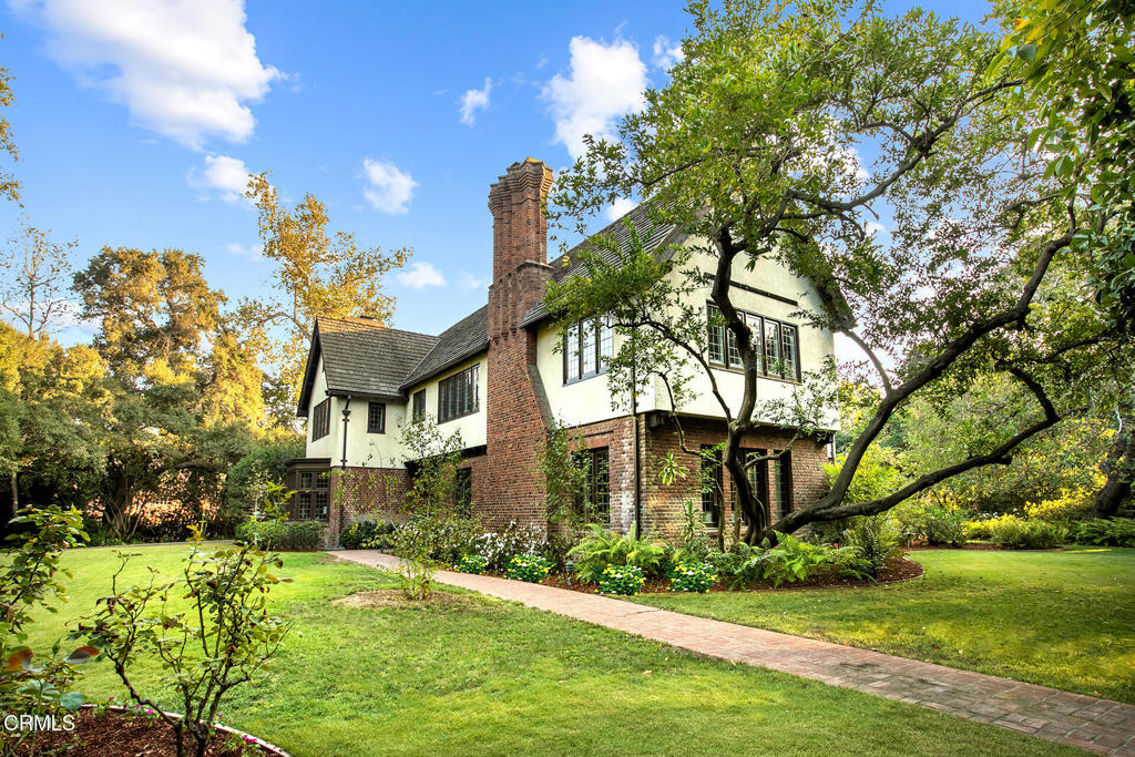 San Marino, California, 91108, United States, 9 Bedrooms Bedrooms, ,5 BathroomsBathrooms,Residential,For Sale,1818772