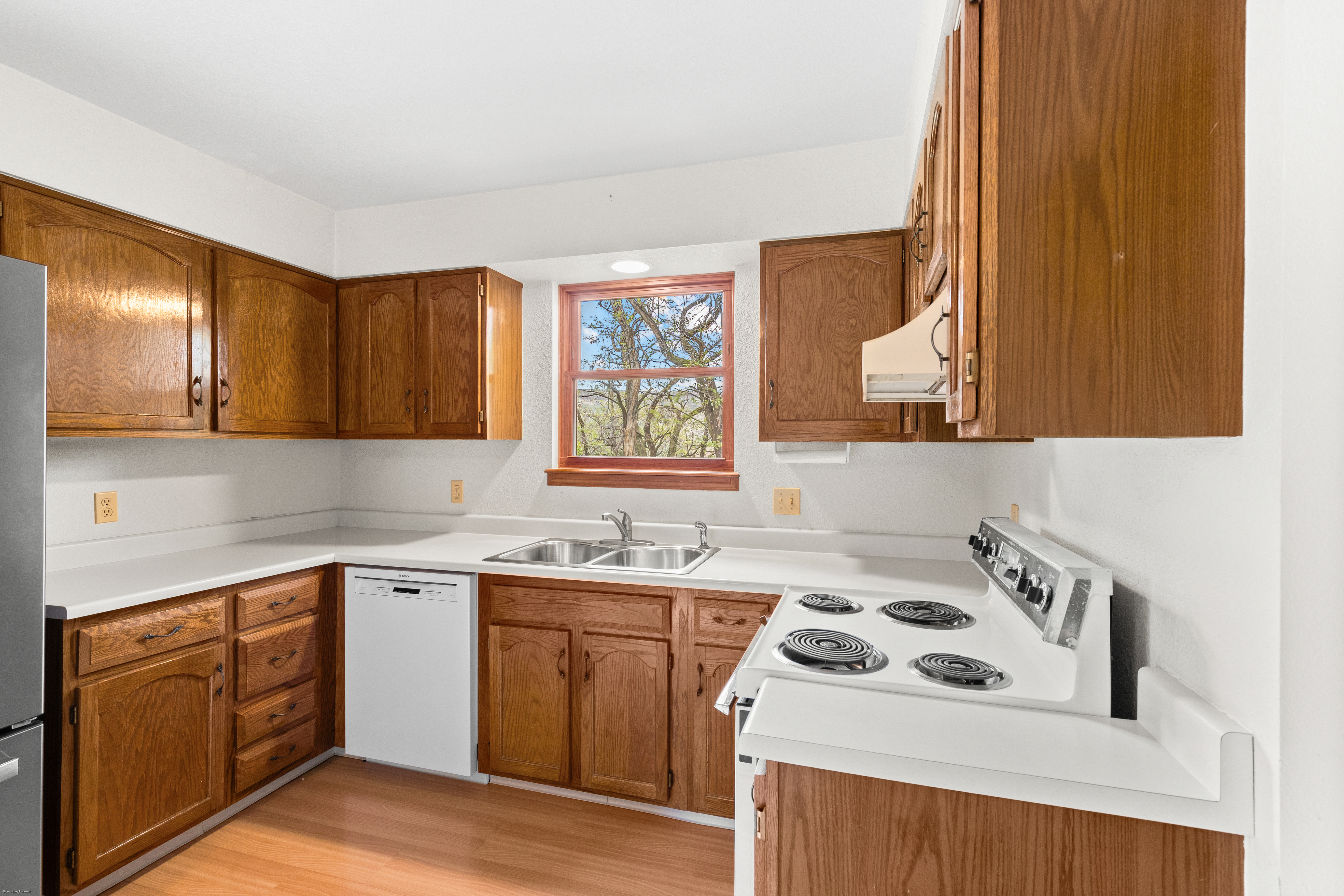  Golden Living in an End-Unit Townhome - 物件實景