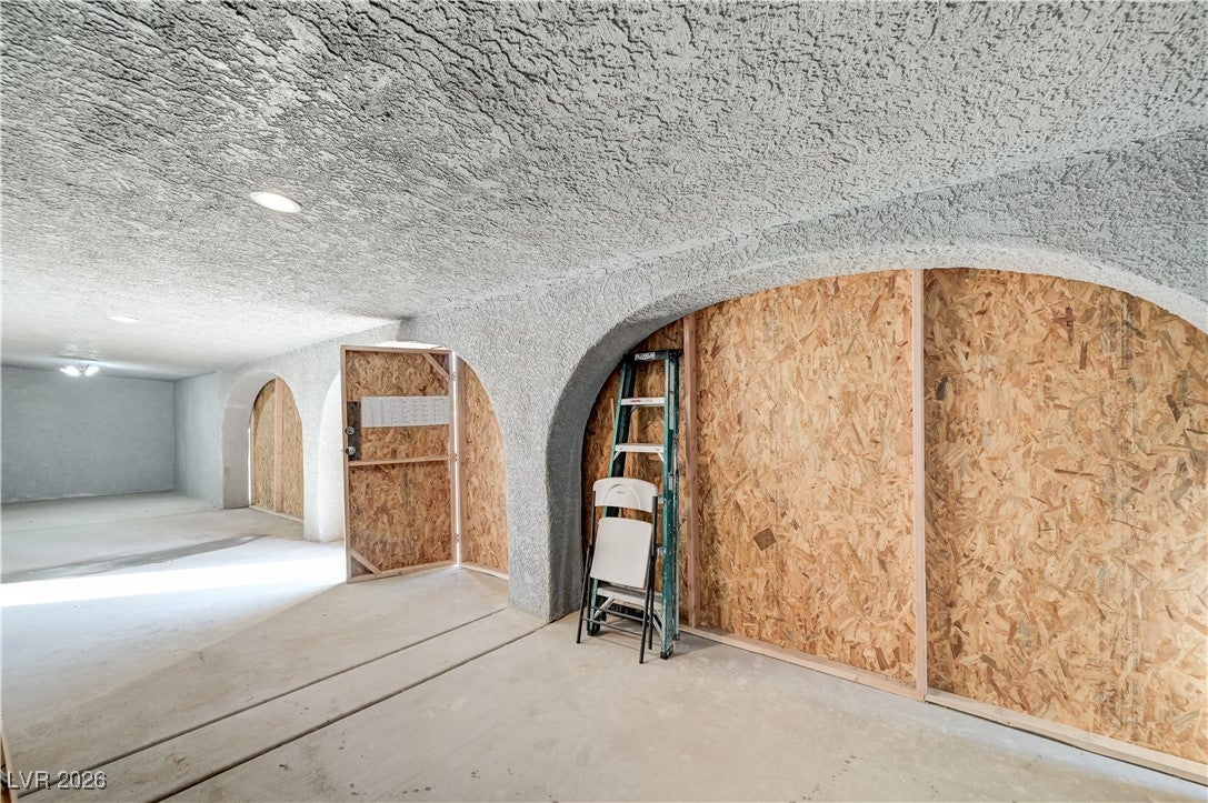 Las Vegas, Nevada, 89122, United States, 5 Bedrooms Bedrooms, ,4 BathroomsBathrooms,Residential,For Sale,2008777