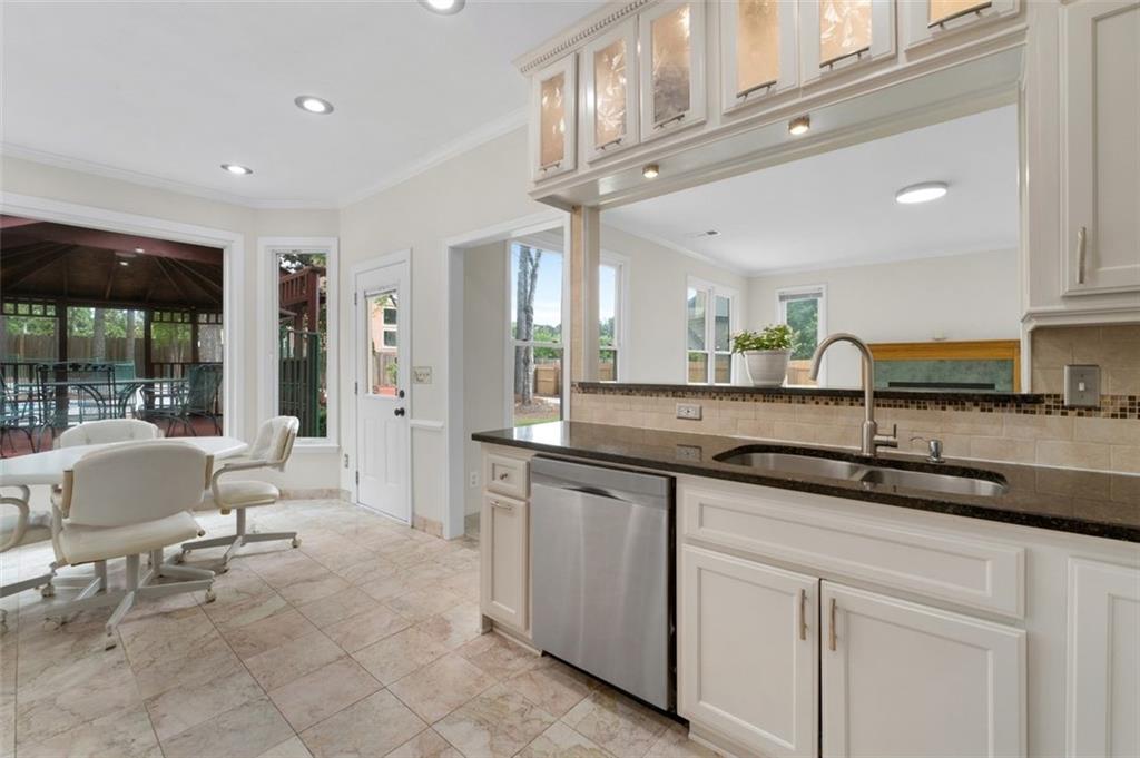 Johns Creek, Georgia, 30022, United States, 4 Bedrooms Bedrooms, ,3 BathroomsBathrooms,Residential,For Sale,1856403