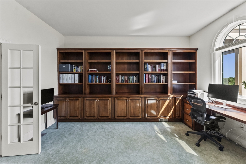 Plymouth, Massachusetts, 02360, United States, 4 Bedrooms Bedrooms, ,4 BathroomsBathrooms,Residential,For Sale,1903288
