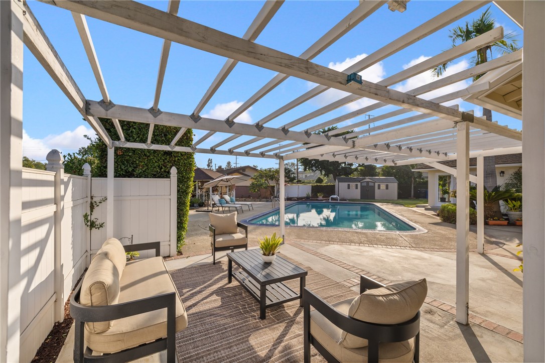 Arcadia, California, 91007, United States, 3 Bedrooms Bedrooms, ,2 BathroomsBathrooms,Residential,For Sale,1989649