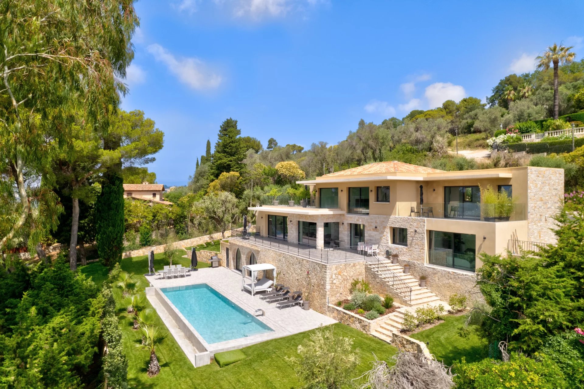 Mougins, Provence-Alpes-Côte d’Azur, 06250, FR, 6 Bedrooms Bedrooms, ,6 BathroomsBathrooms,Residential,For Sale,1954947