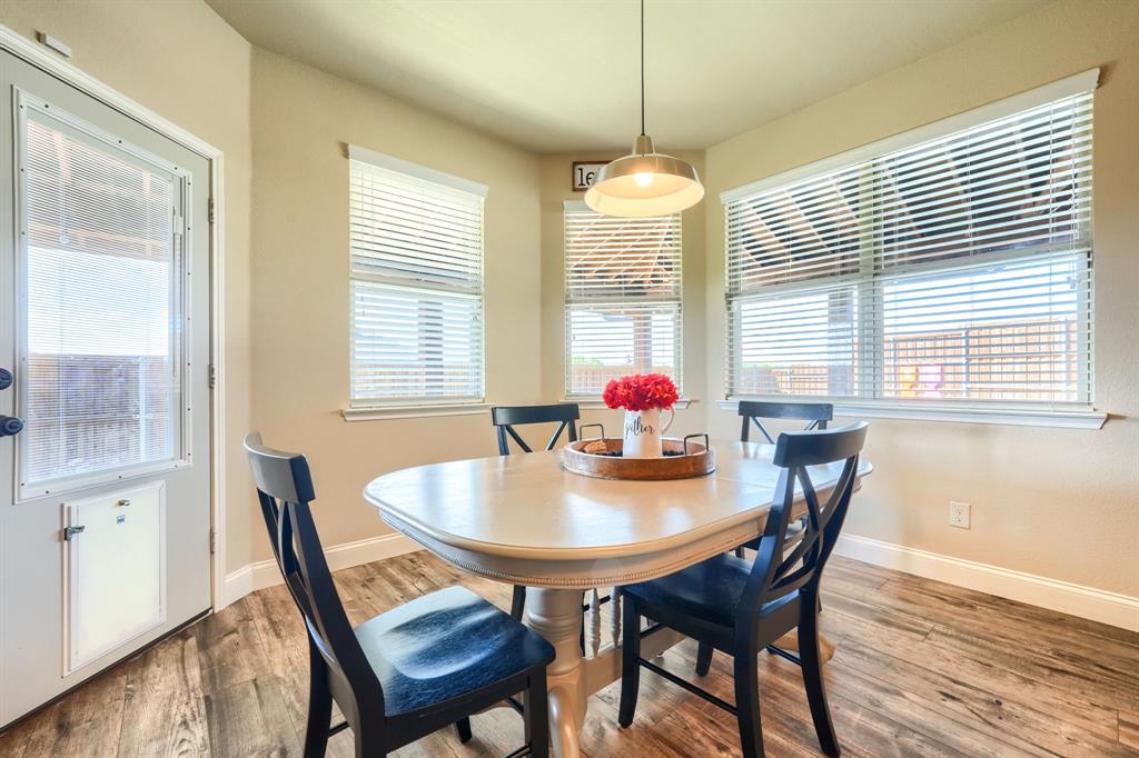 Rockwall, Texas, 75087, United States, 4 Bedrooms Bedrooms, ,4 BathroomsBathrooms,Residential,For Sale,1955135