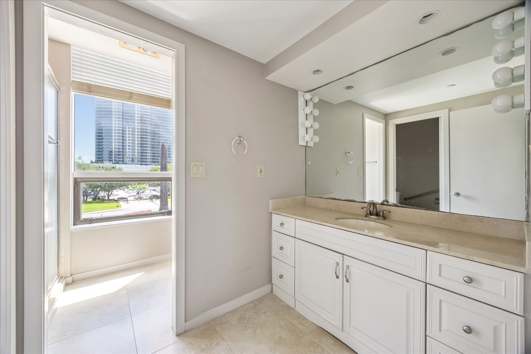  5110 San Felipe Street #43W - 物件實景