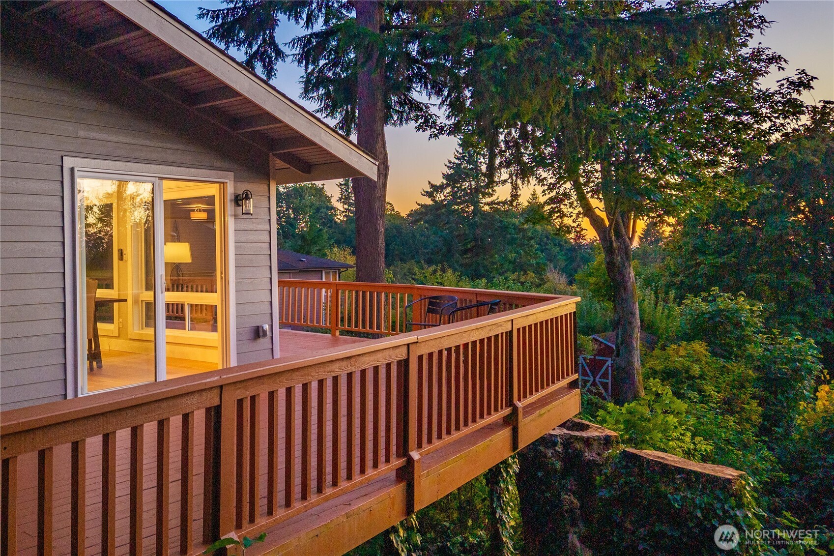 Federal Way, Washington, 98003, United States, 4 Bedrooms Bedrooms, ,2 BathroomsBathrooms,Residential,For Sale,1924740