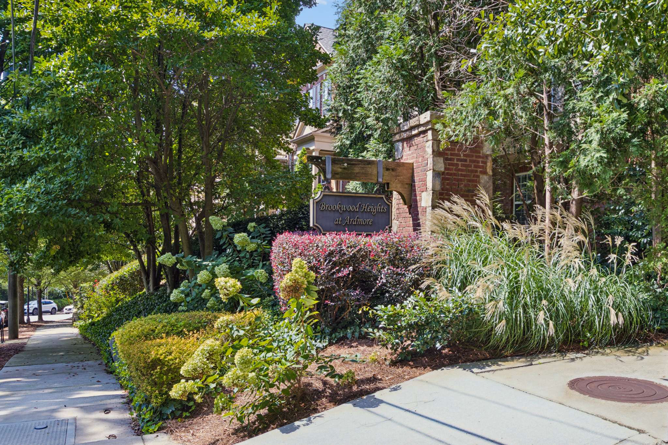 Beautiful, Light-filled Townhome in Historic Desirable Ardmore Park Neighborhood - 物件實景