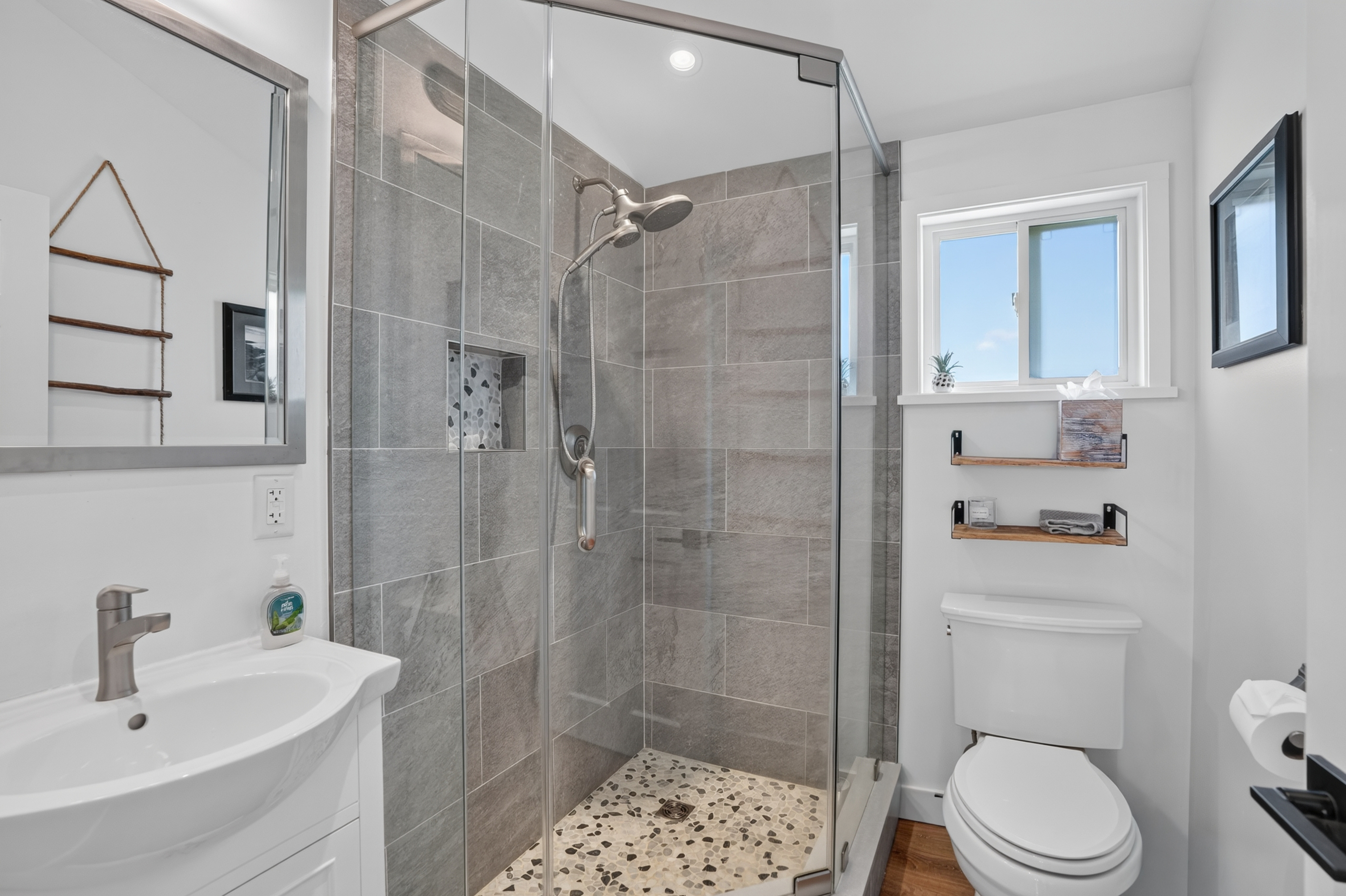  Rare Downtown Vineyard Haven Compound Offering - 物件實景
