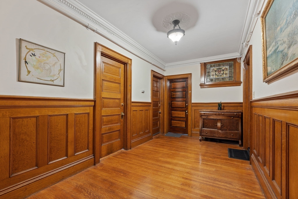 Worcester, Massachusetts, 01610, United States, 17 Bedrooms Bedrooms, ,4 BathroomsBathrooms,Residential,For Sale,1994220