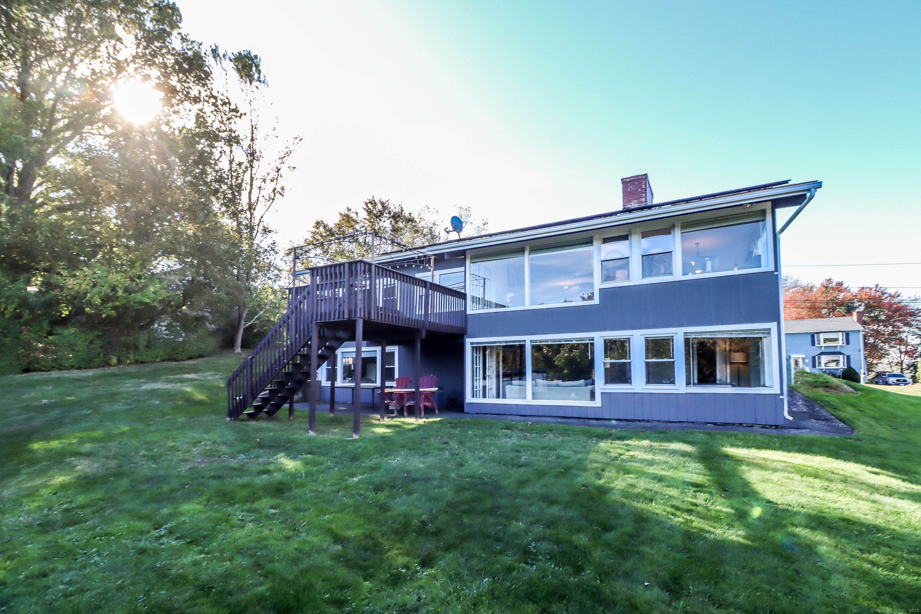 Milford, Connecticut, 06460, United States, 3 Bedrooms Bedrooms, ,2 BathroomsBathrooms,Residential,For Sale,1969052