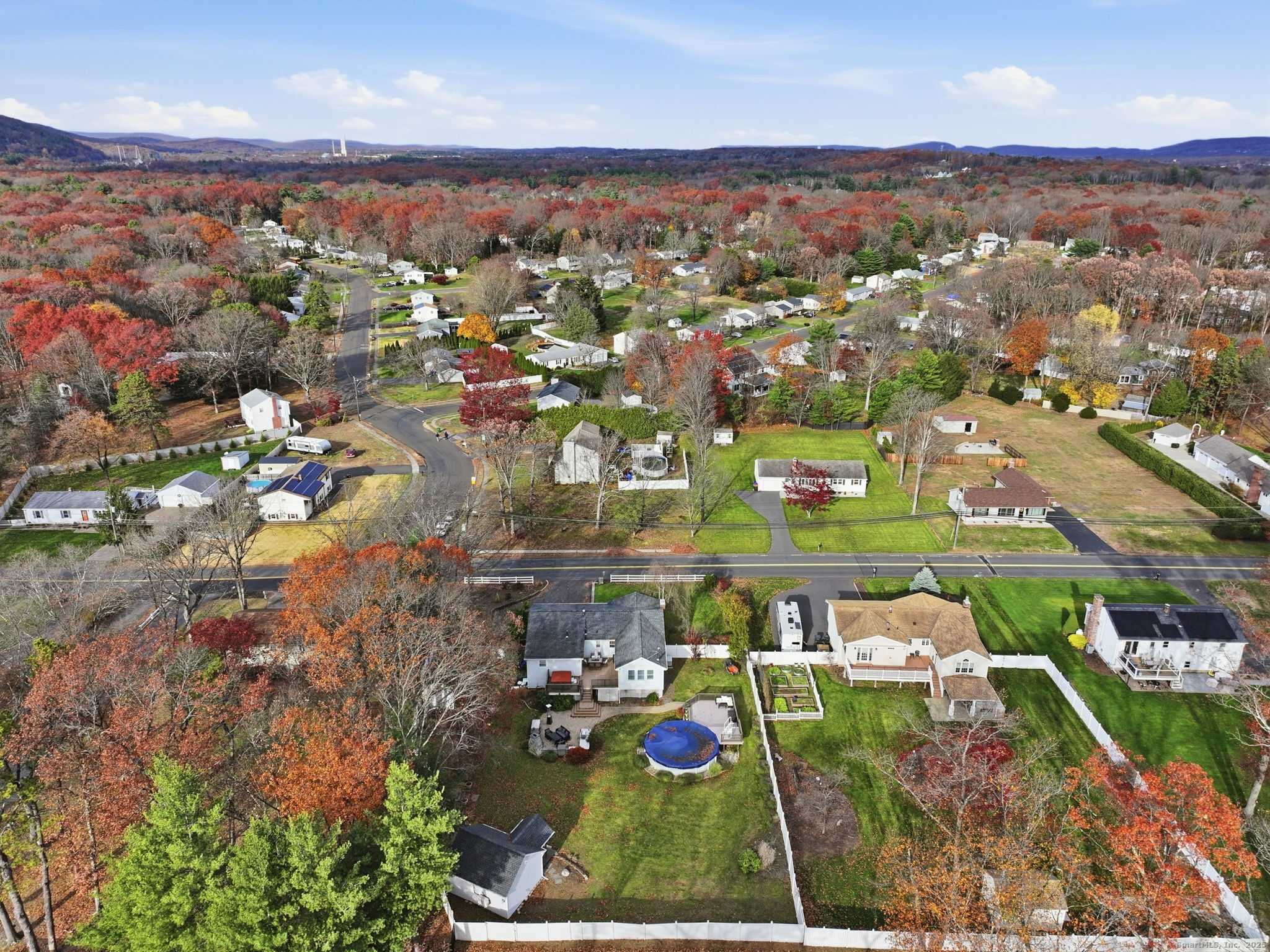 Southington, Connecticut, 06489, United States, 4 Bedrooms Bedrooms, ,3 BathroomsBathrooms,Residential,For Sale,2001900