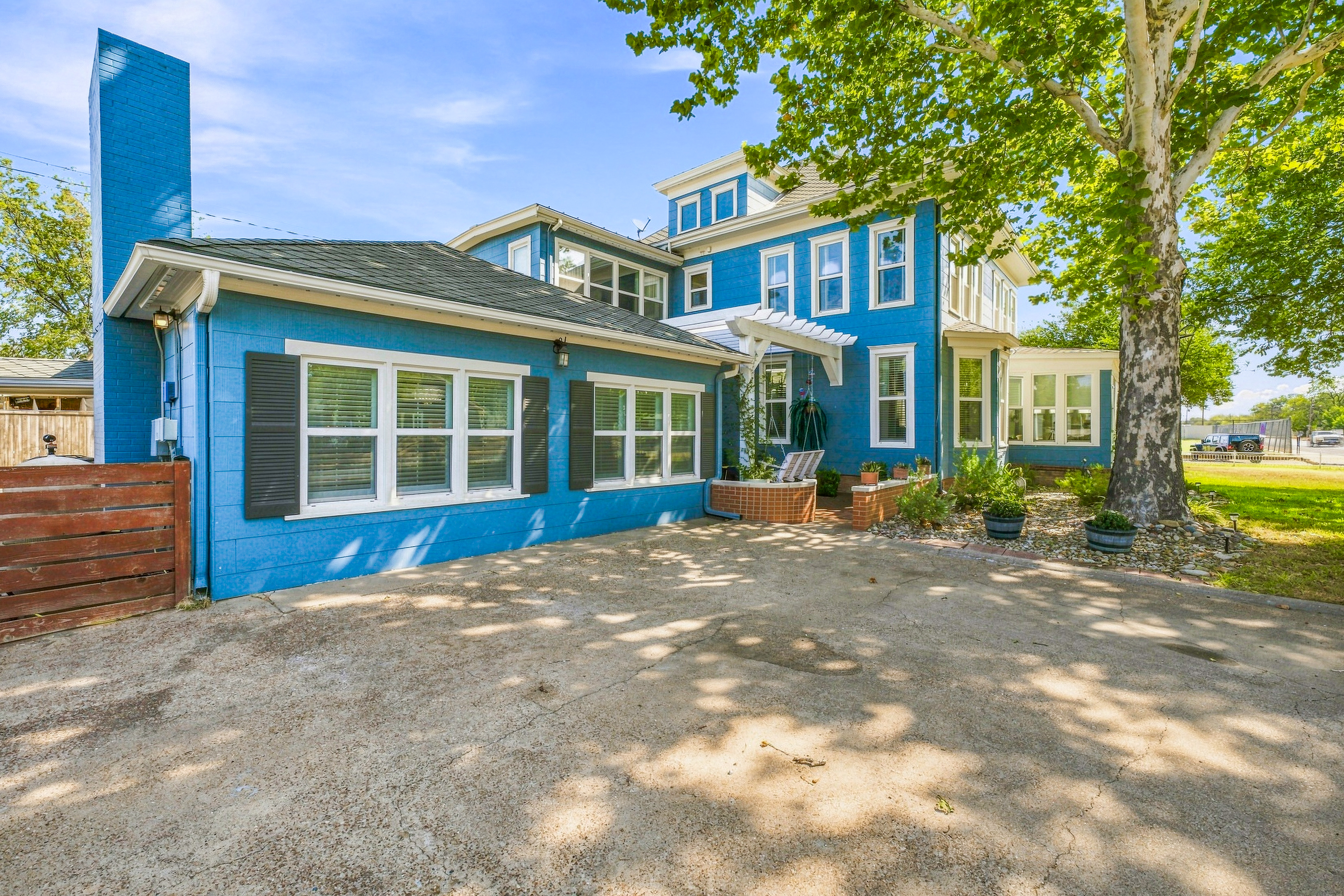  730 Virginia Street, Graham, TX, 76450 - 物件實景