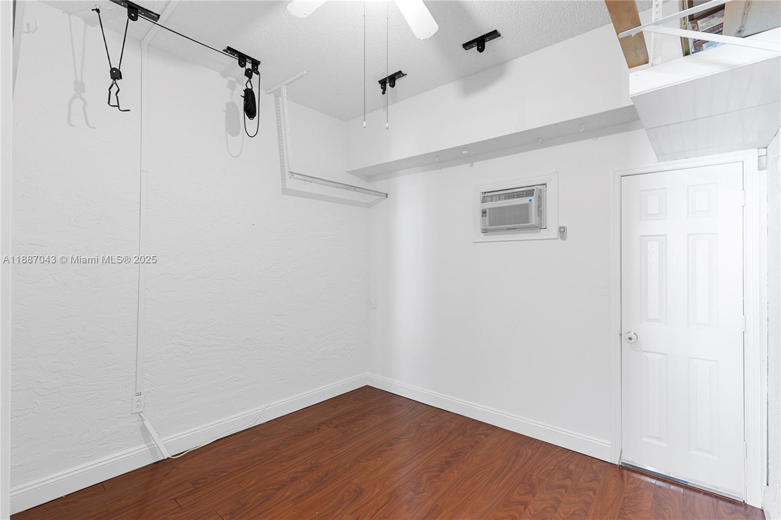 Pembroke Pines, Florida, 33028, United States, 3 Bedrooms Bedrooms, ,3 BathroomsBathrooms,Residential,For Sale,1958356