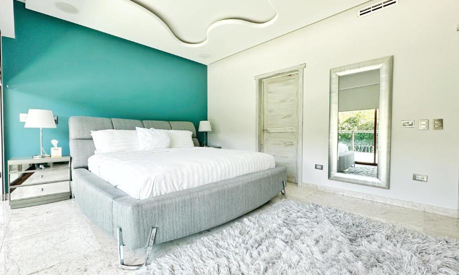 Playa del Carmen, Quintana Roo, 77717, Mexico, 5 Bedrooms Bedrooms, ,5 BathroomsBathrooms,Residential,For Sale,1968651