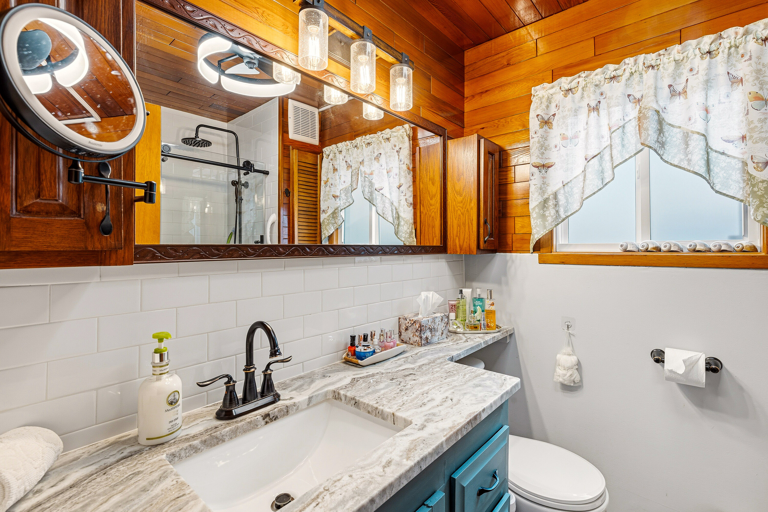  Oh, What a Lake - 物件實景