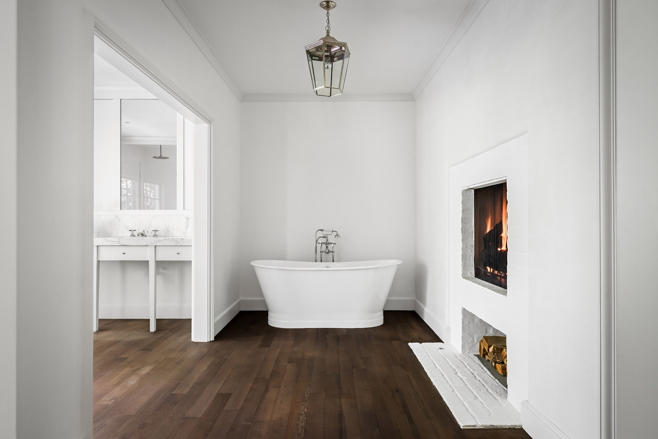 Timeless Architecture and Modern Livability Converge in Tuxedo Park Home - 物件實景