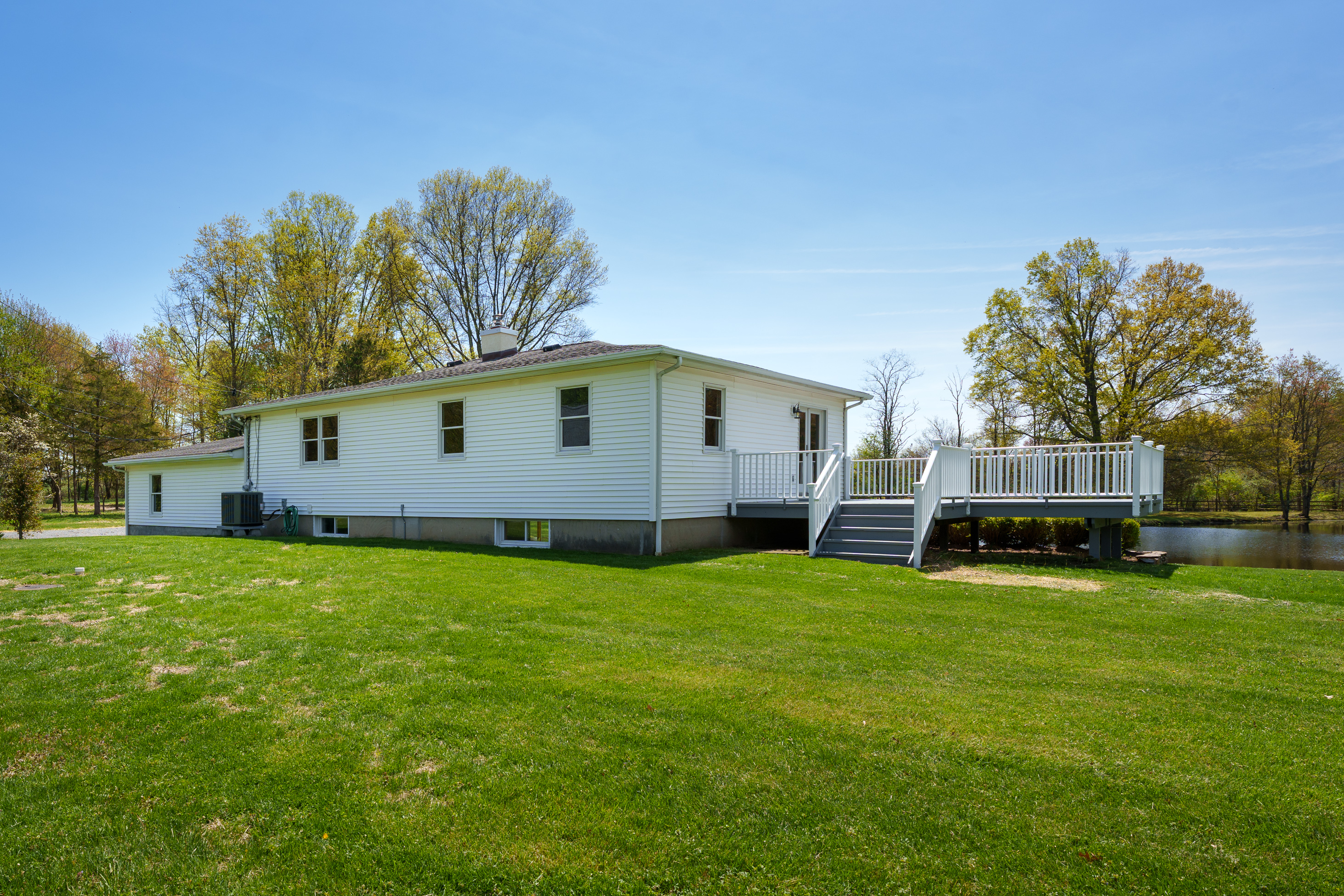  Water and Woodland Views - Magic in Ever Direction - 物件實景