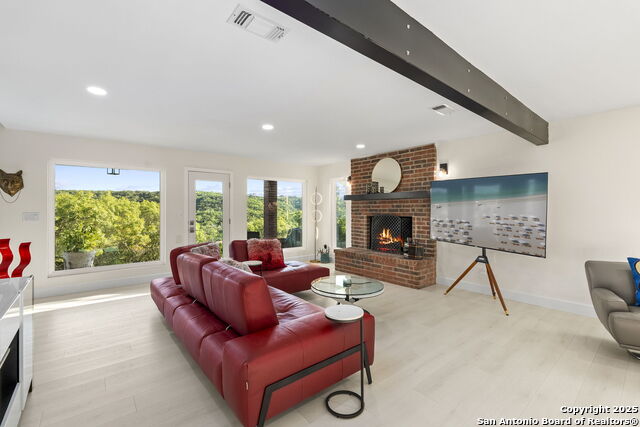 Boerne, Texas, 78006, United States, 3 Bedrooms Bedrooms, ,3 BathroomsBathrooms,Residential,For Sale,1919654