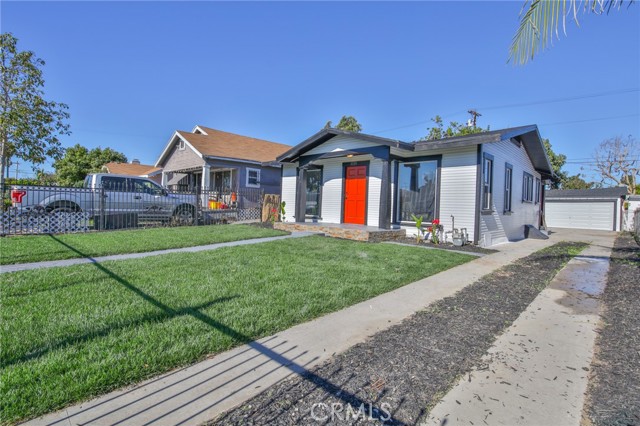 Los Angeles, California, 90044, United States, 2 Bedrooms Bedrooms, ,1 BathroomBathrooms,Residential,For Sale,2002532