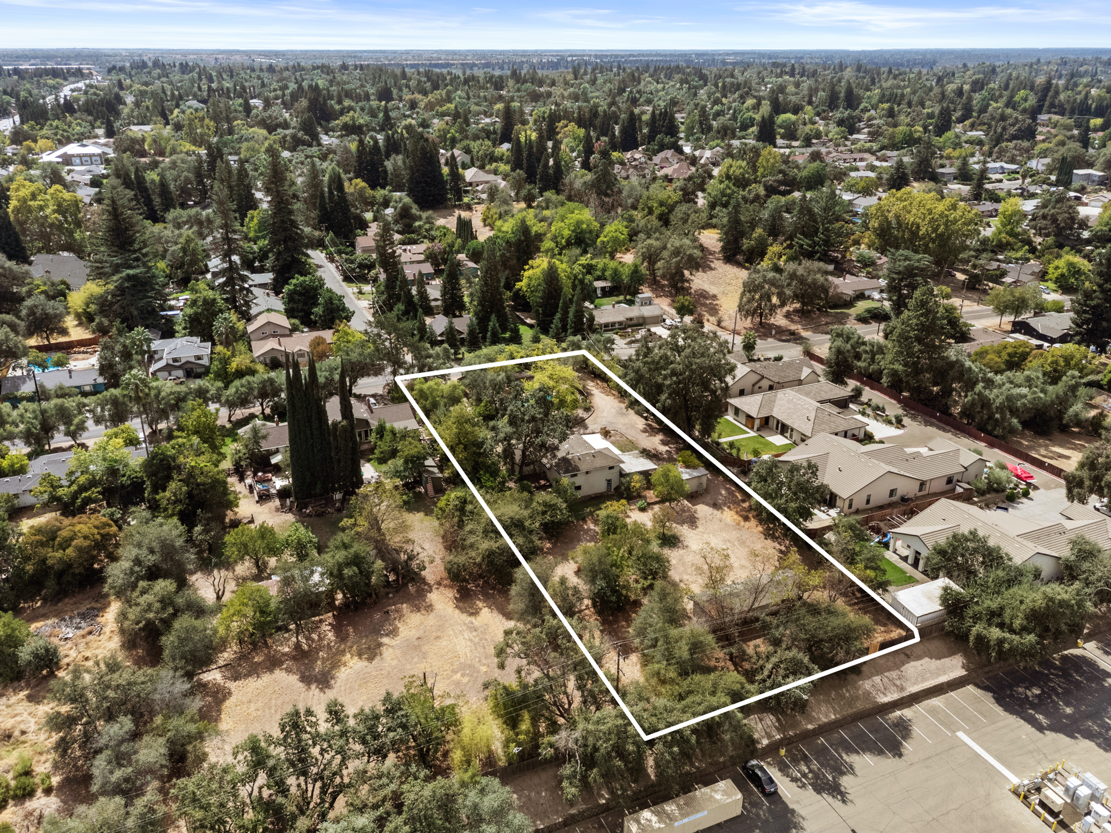  8865 Phoenix Avenue, Fair Oaks, CA 95628 - 物件實景