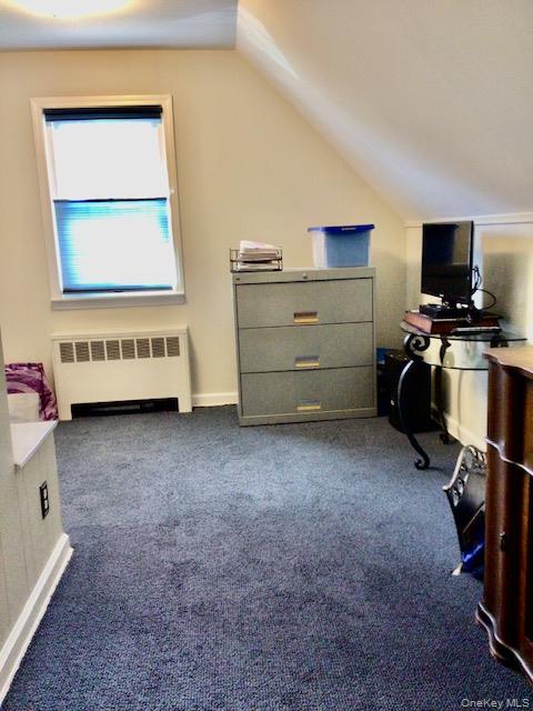 Glen Oaks, New York, 11004, United States, 4 Bedrooms Bedrooms, ,1 BathroomBathrooms,Residential,For Sale,1989655